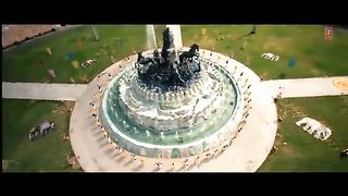 Dreamum_Wakeupum_Aiyyaa_Full_Video_Song___Rani_Mukherjee,_Prithviraj_Sukumaran(360p).