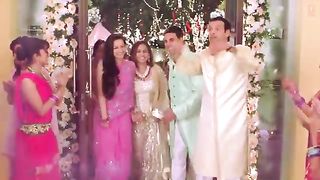 Dholna___Heyy_Babyy___Akshay_Kumar___Vidya_Balan___Shankar-Ehsaan-Loy(360p).