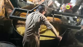 Process of Making Laundry Soap _ Complete Soap Making Pocess _ Soap Manufacturing in a Factory