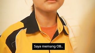 Kotoran kucing nempel disepatu