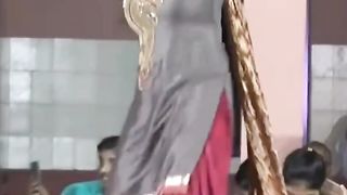 na hosh mein aaenge tere Ishq mein nachenge ????????-vuMIqm16Sbg-720p-1704286368.