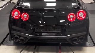 Nissan gtr r35 turbo