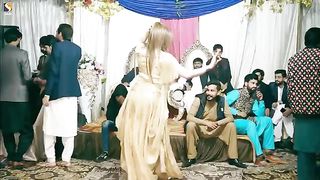 Gul Mashal best dance with awesome song lyrics #song #foryou