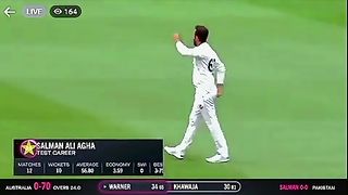 Australia 1st wicket gone 2