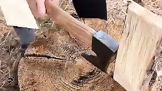 This GIRL is a GENIUS!????????#camping #survival #bushcraft #outdoors