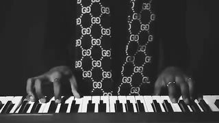 CKay_-_Love_Nwantiti_[Acoustic_Version](360p).