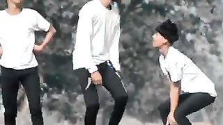 Dancer_boys_२_Bhojpuri_dance_video_2023_viral_#dance_video_#short_#funny__#life__#viralshorts(360p).