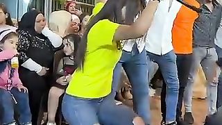 تي_خطيرة????وعلى_كل_دقة_بتفنن☝????ام_الجودDABKI_????????LEBANON(360p).