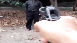 MEKANISME YANG SEBENARNYA DARI ROMPI ANTI PELURU