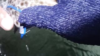 menangkap ikan