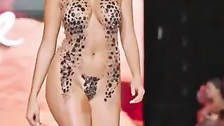 Lucciana Beynon ⧸ Miami Swim Week 2023 #bikini #fashion #model