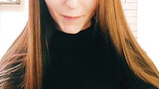 Tik Tok streamer broadcasts live
