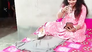 True_Love___Mobile_Premi__funny_video___comedy_video___twist_end_#shorts_#funny_#laldighitv (360p).