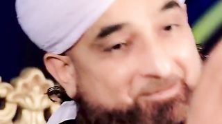 Hazrat Abu Bakar Jab 5000 ft ki Unchaai par Huzoor Alaih Salam ko Kandho par le kar chadhe