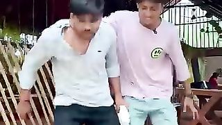 Waiter_se_karodpati_tak_ka_safar_????_#shorts_#dosti(360p).