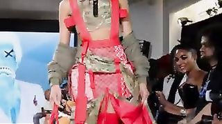 NEW YORK FASHION WEEK ｜SPRAYGROUND SHOW #shortsfeed #nyfw #youtubeshorts #ytshorts #runway #model