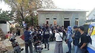 Hj. Umi Kultsum : United to Fight to Win