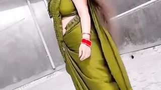 - #Shivanithakur23 __ Hamar piywa chalwe dijal gadiya..-3aCShwUCHuo-720p-1704513461.