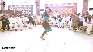 Beautiful party mujra dance performance 3