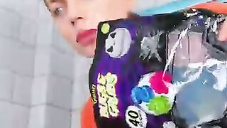 GIANT_Gummy_Strawberry_#shorts(360p).