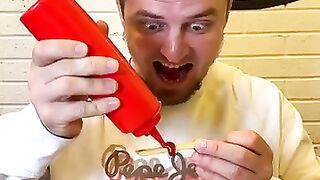 Garçons_ou_filles__????????_#tiktok_#comedy_#damus_#shorts(360p).
