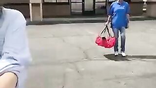 Delivery_driver_on_cloud_nine_after_huge_tip!_#shorts(360p).