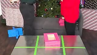 Friends_gaming__A_comedic_duo_at_play!__#shorts(360p).