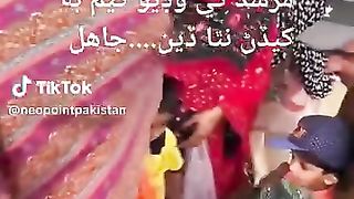 Maket main game khel ne wala naya murshid aya hai