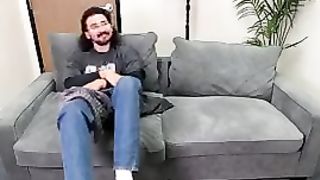 Boyfriend_pulls_off_a_hilarious_fake_leg_caper!_#shorts (240p).