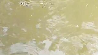 Ikan lele berenang lemas setelah dikasih makan itu WAJAR asal jangan sampai menggantung
