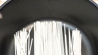 Making Grilled Cold Noodles