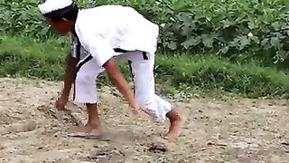 ziddi_Police_Wala_amazing_funny_video_#shorts_#funny_#viral(360p).