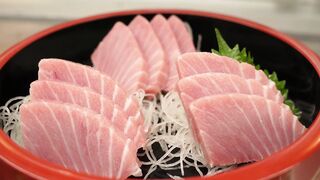 1日あたり25トンのマグロを解体する2022