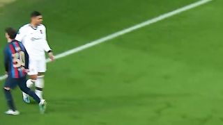 Casemiro's look is scary. ????