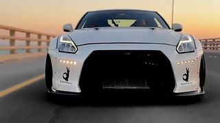 nissanshowup