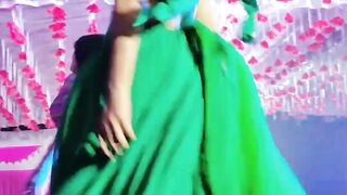 - viral nachaniya ke Tera le le bharo singer Monu Albela Shilpi Raj short video Bhojpuri song-GICYJgEJKm4-1080pp-1704685927.