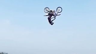 Performing Extreme Moto Flying