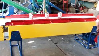 sorting table with adjustable belt speed