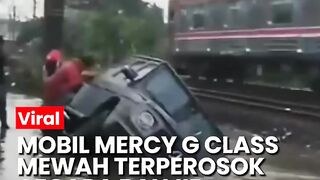 viral mobil mercy mewah nyungsep