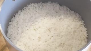 Make Tuna mayo onigiri
