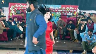 Beautiful mehandi party mujra dance