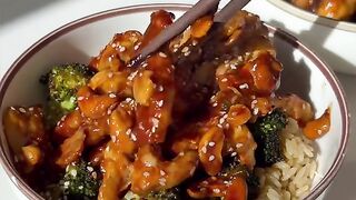Orange cashew chicken + broccoli sheetpan
