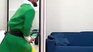 #shorts_#mercuri_88_Like_a_Grinch_#christmas_#funny_#comedy_#kids_#dance(360p).