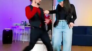 #shorts_#mercuri_88_I_feel_good_#dance_#fun_#girl_#style_#music_#supermario(360p).