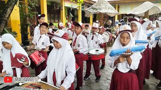 Penampilan DrumBand