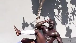 Il_est_le_Fastest_BODYBUILDER_in_Africa_???????? (360p).