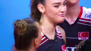 Zehra Güneş volleyball player 22