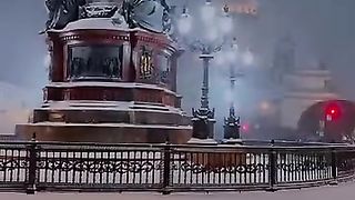 Heavy snowfall in St. Petersburg. Санкт-Петербург засыпает снегом.