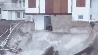 Продам дому у моря с бассейном
