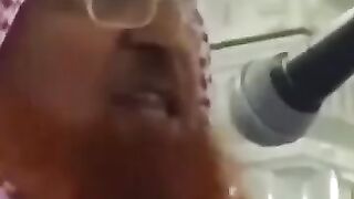 Makki Sahib on the mike
